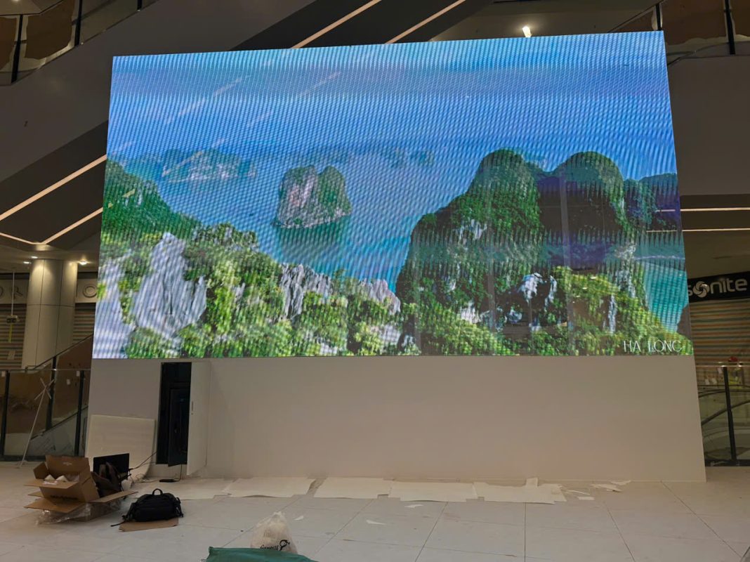 Màn hình LED chạy hiệu ứng