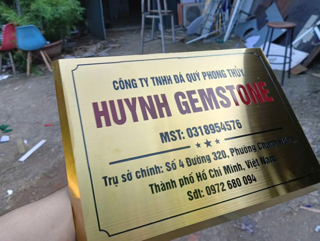 Làm biển công ty